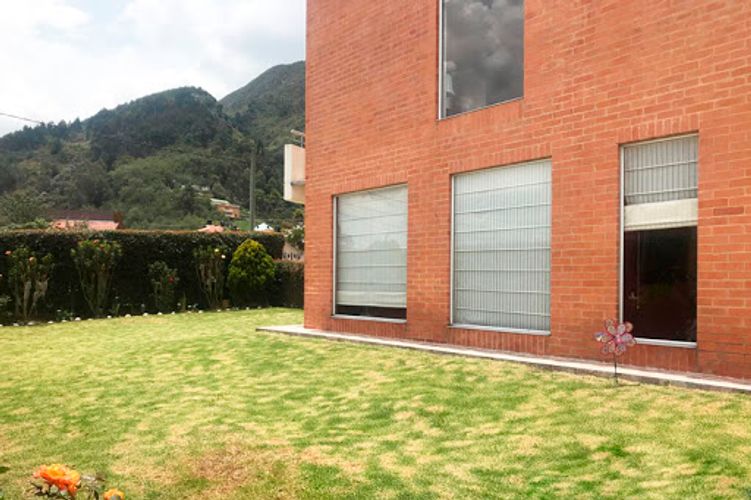 Casa de 3 alcobas en venta en Pueblo Viejo, Cota, 237 m² · foto 4 de 20