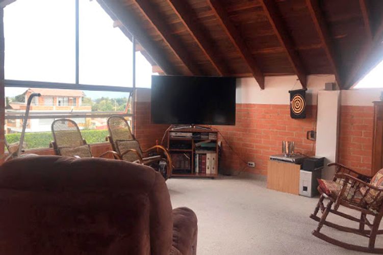 Casa de 3 alcobas en venta en Pueblo Viejo, Cota, 237 m² · foto 17 de 20