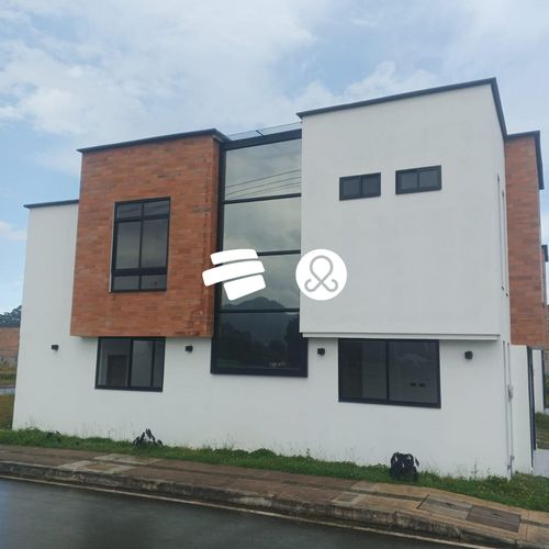 Casa de 2 alcobas en venta en La Ceja, 63 m² · foto 2 de 12