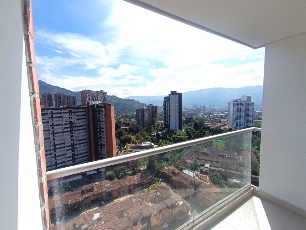 Apartamento en venta en Suramérica, Itagüí · foto 2 de 8