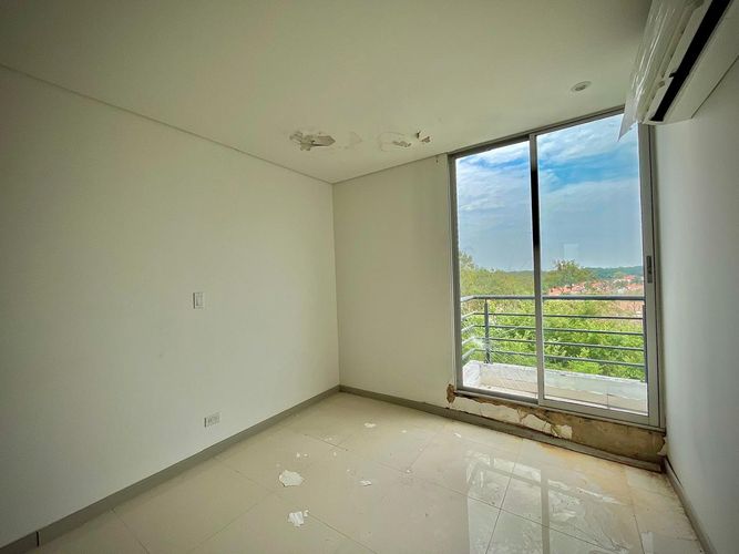 Apartamento de 4 alcobas en venta en Julio Campos Gonzalez, Girardot, 126 m² · foto 5 de 24