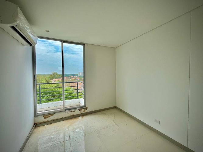 Apartamento de 4 alcobas en venta en Julio Campos Gonzalez, Girardot, 126 m² · foto 9 de 24
