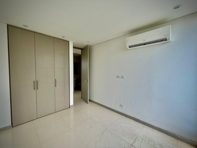 Apartamento de 4 alcobas en venta en Julio Campos Gonzalez, Girardot, 126 m² · foto 17 de 24