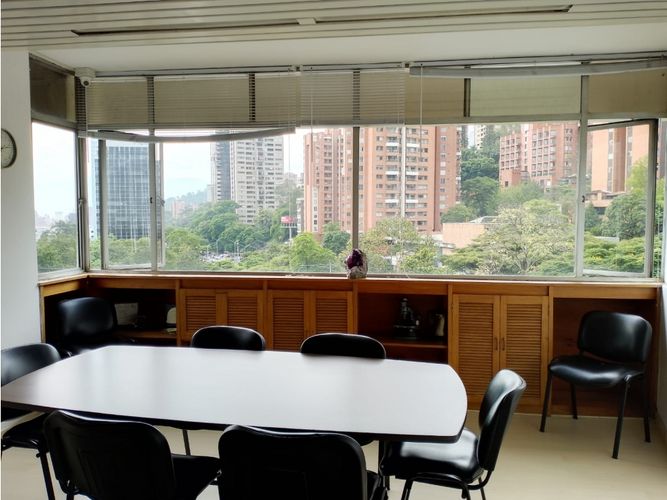 Oficina en venta en Manila, Medellín, 101 m² · foto 5 de 10