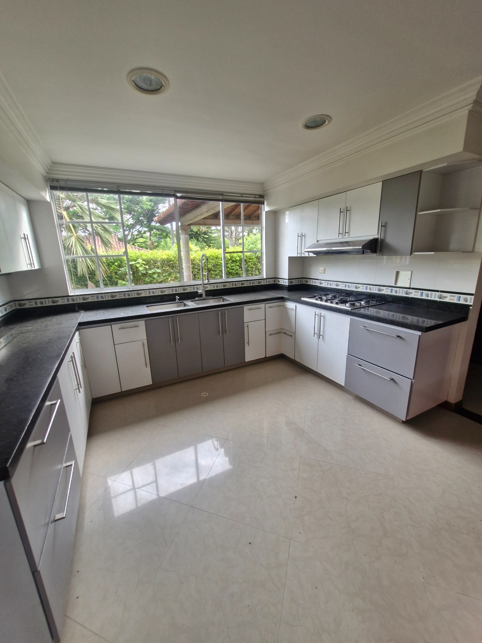 Casa en venta en Tribunas Corcega, Pereira · foto 7 de 24