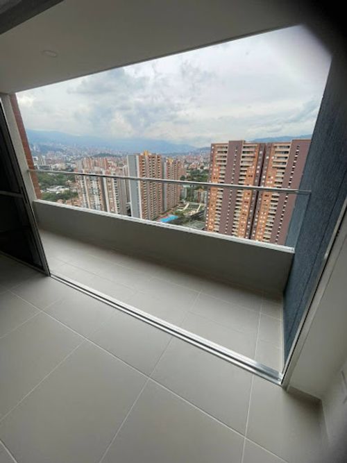 Apartamento de 3 alcobas en arriendo en San German, Medellín, 82 m² · foto 14 de 15