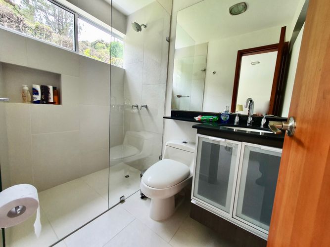 Casa de 3 alcobas en venta en El Retiro, 380 m² · foto 13 de 20