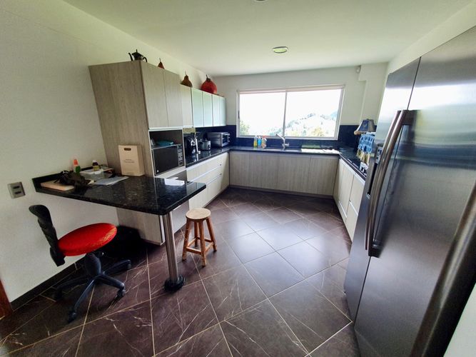 Casa de 3 alcobas en venta en El Retiro, 380 m² · foto 10 de 20