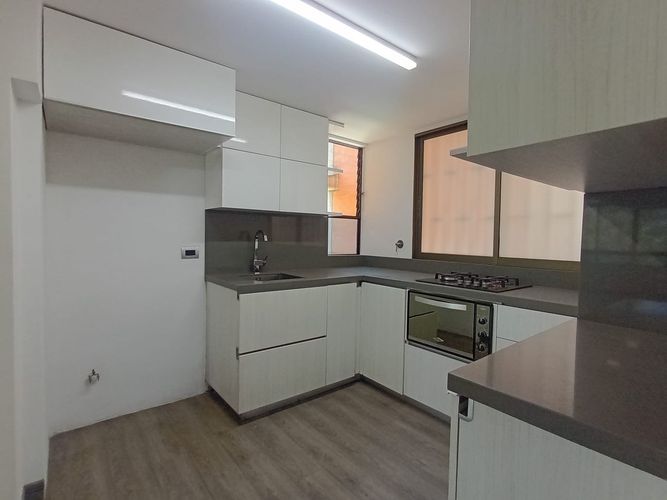 Apartamento de 2 alcobas en arriendo en Laureles, Medellín, 80 m² · foto 6 de 15