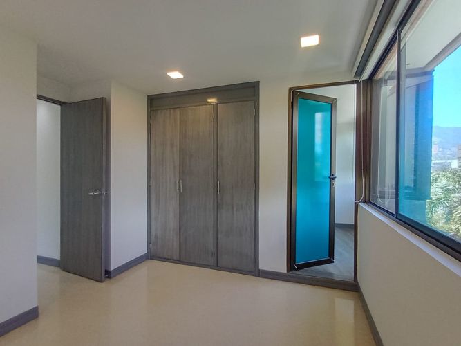 Apartamento de 2 alcobas en arriendo en Laureles, Medellín, 80 m² · foto 13 de 15