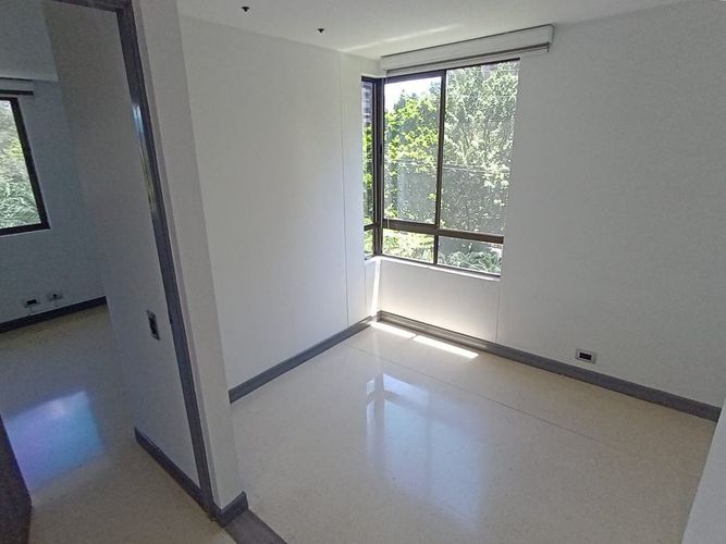 Apartamento de 2 alcobas en arriendo en Laureles, Medellín, 80 m² · foto 12 de 15