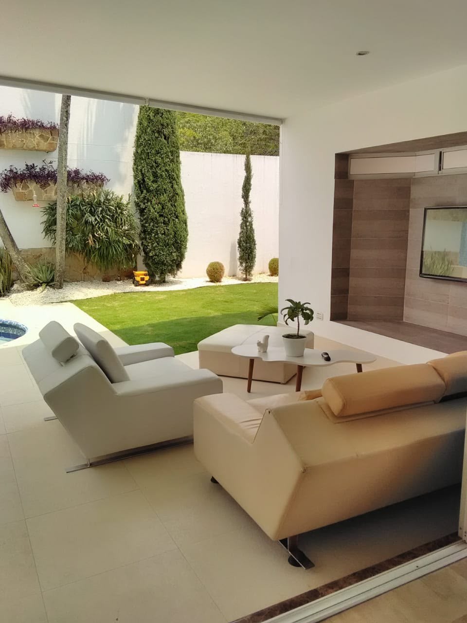 Casa en Arriendo en Ciudad jardin, Cali