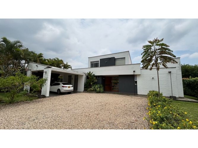 Casa de 3 alcobas en venta en Alfaguara, Jamundí, 268 m² · foto 3 de 24