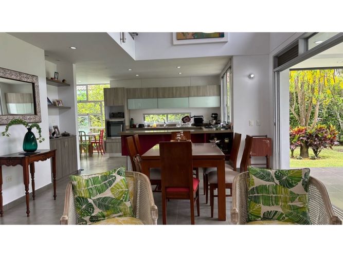Casa de 3 alcobas en venta en Alfaguara, Jamundí, 268 m² · foto 8 de 24