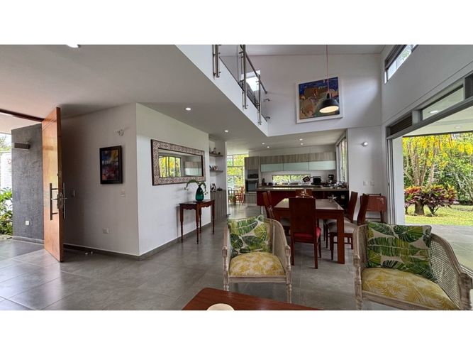 Casa de 3 alcobas en venta en Alfaguara, Jamundí, 268 m² · foto 6 de 24
