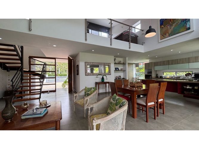 Casa de 3 alcobas en venta en Alfaguara, Jamundí, 268 m² · foto 5 de 24