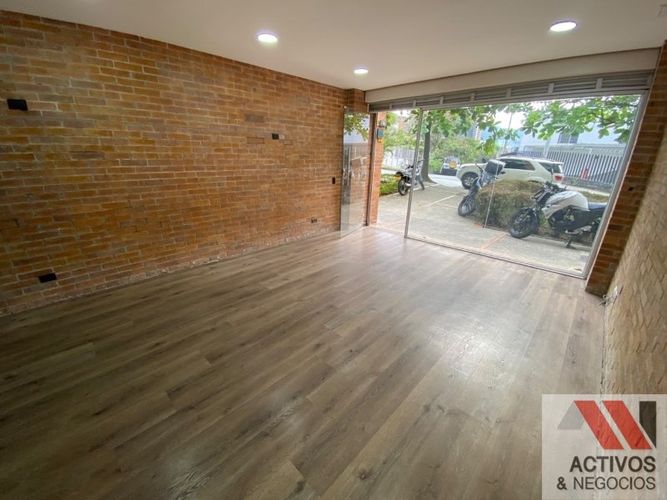 Local en arriendo en Colombia, Medellín, 60 m² · foto 8 de 10