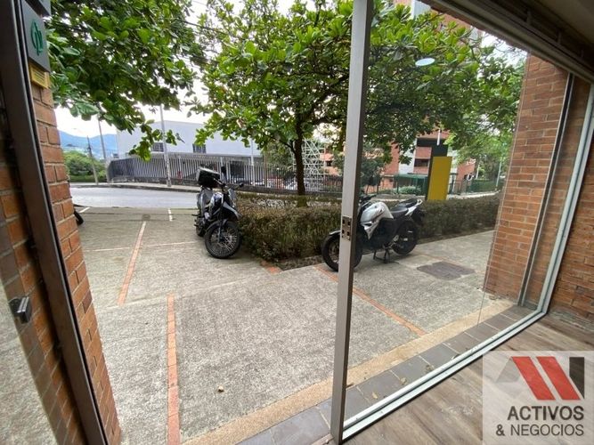 Local en arriendo en Colombia, Medellín, 60 m² · foto 9 de 10