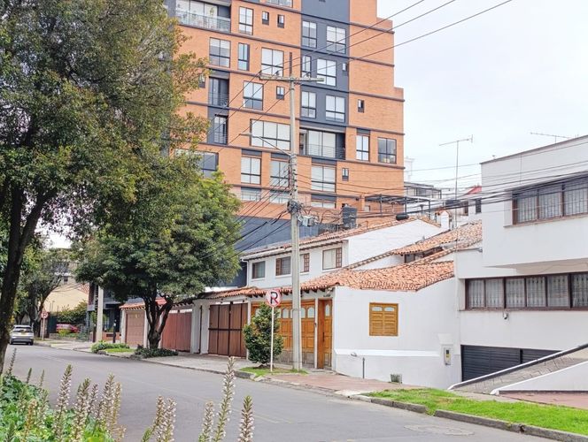 Casa en venta en Santa Barbara, Bogotá · foto 4 de 24