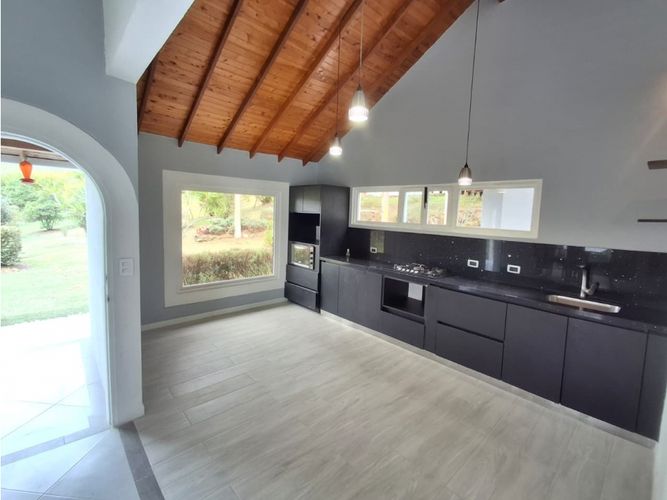Finca en arriendo en San Jose, Guarne, 10000 m² · foto 2 de 21
