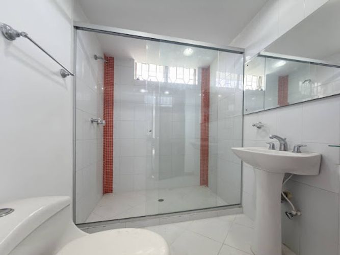 Apartamento de 3 alcobas en venta en Estadio, Medellín, 129 m² · foto 6 de 24