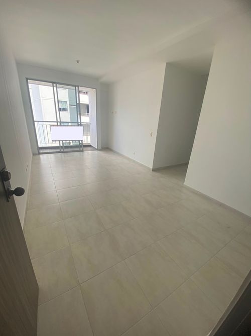 Apartamento de 3 alcobas en venta en Antonia Santos Centro, Bucaramanga, 72 m² · foto 2 de 23