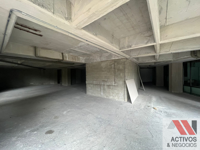 Local en arriendo en Alejandría, Medellín, 229 m² · foto 2 de 8