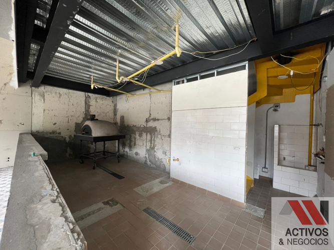 Local en arriendo en Alejandría, Medellín, 99 m² · foto 4 de 8