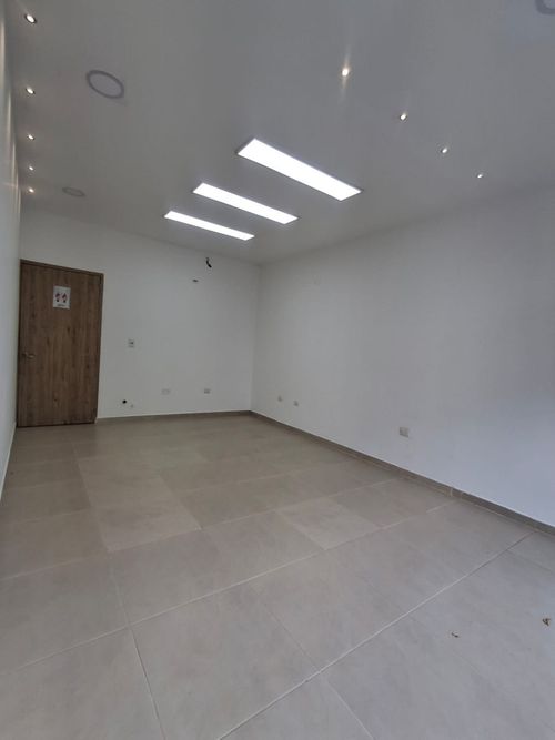Local en arriendo en Caobos, Cúcuta, 24 m² · foto 2 de 6