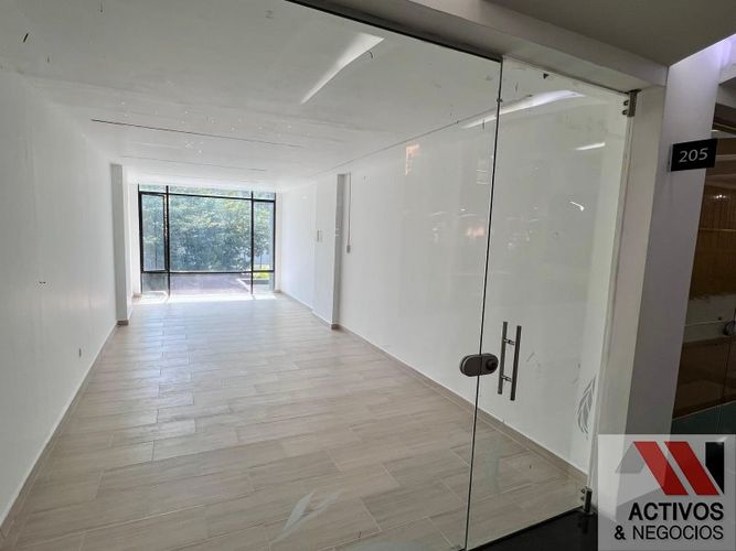 Local en arriendo en Santa María De Los Ángeles, Medellín, 35 m² · foto 5 de 5