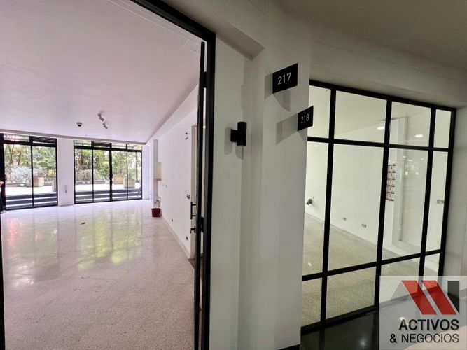 Local en arriendo en Santa María De Los Ángeles, Medellín, 138 m² · foto 5 de 12