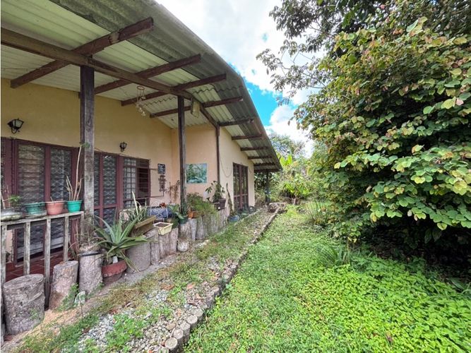 Casa en venta en Guayaquil, Armenia · foto 2 de 24