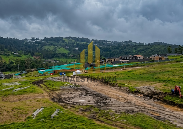 Lote en venta en Loma Del Chocho, Envigado, 1600 m² · foto 4 de 7
