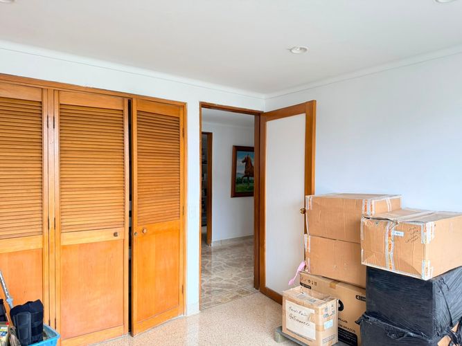 Apartamento de 3 alcobas en arriendo en El Poblado, Medellín, 236 m² · foto 14 de 14