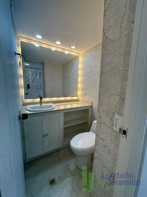 Apartamento de 3 alcobas en arriendo en Los Parra, Medellín, 150 m² · foto 10 de 20