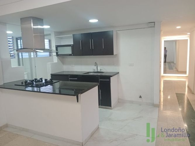 Apartamento de 3 alcobas en arriendo en Los Parra, Medellín, 150 m² · foto 18 de 20