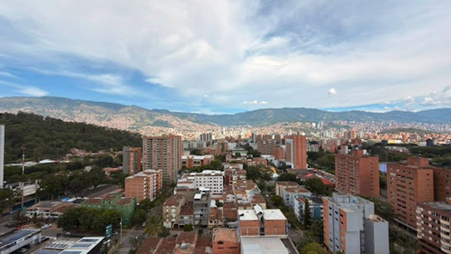 Apartamento de 2 alcobas en arriendo en Estadio, Medellín, 75 m² · foto 5 de 17