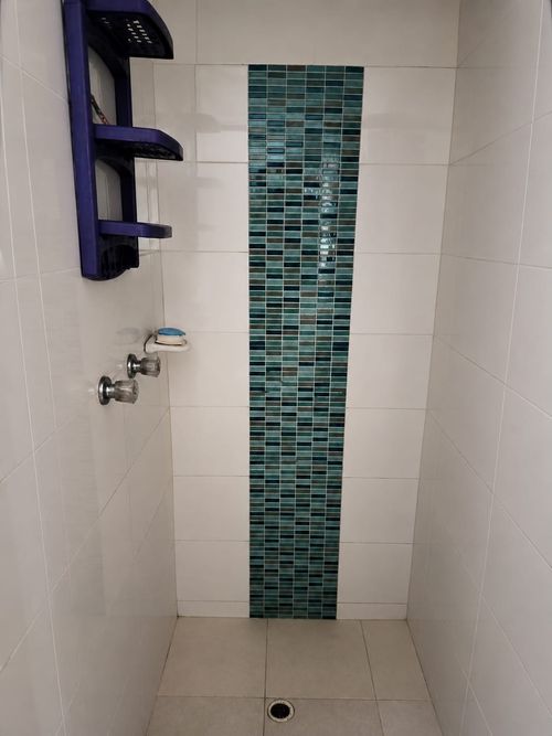 Apartamento de 3 alcobas en venta en La Magnolia, Madrid, 63 m² · foto 3 de 8
