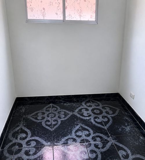 Apartamento de 3 alcobas en venta en La Magnolia, Madrid, 63 m² · foto 6 de 8
