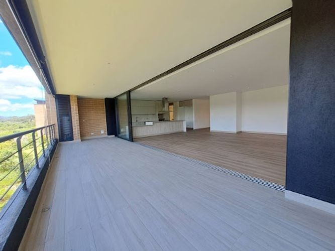 Apartamento de 3 alcobas en arriendo en Llano Grande, Rionegro, 290 m² · foto 9 de 24