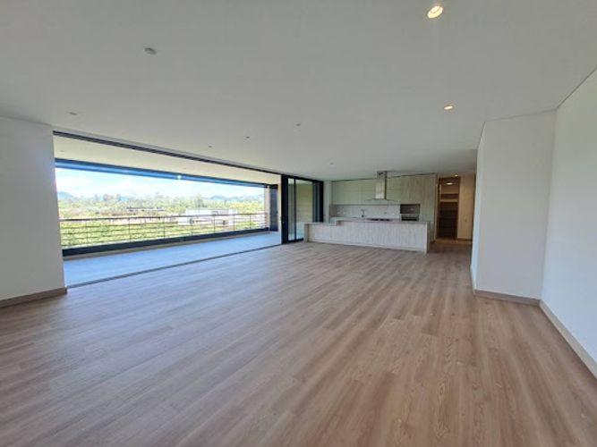 Apartamento de 3 alcobas en arriendo en Llano Grande, Rionegro, 290 m² · foto 12 de 24