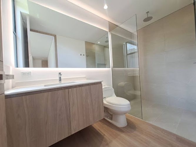 Apartamento de 3 alcobas en arriendo en Llano Grande, Rionegro, 290 m² · foto 16 de 24