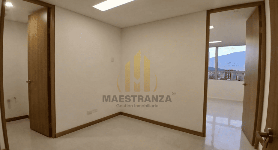 Consultorio en arriendo en Lorena, Medellín, 29 m² · foto 3 de 9