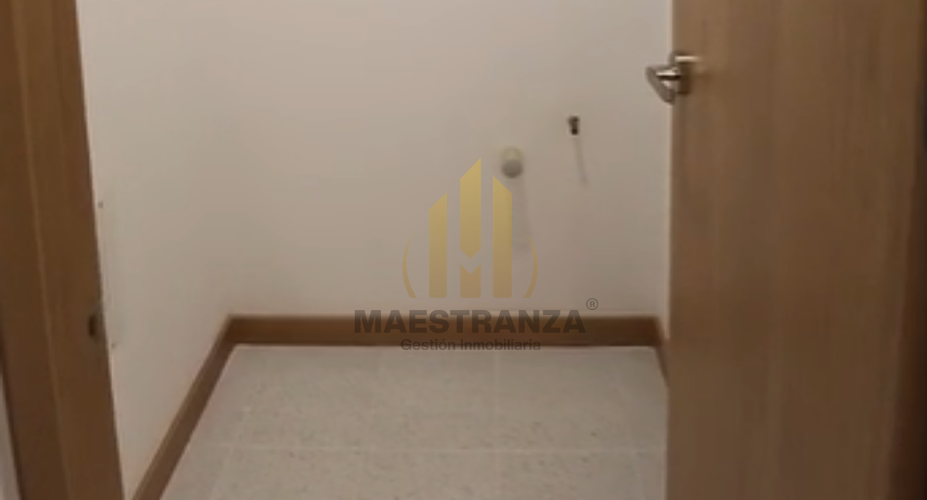 Consultorio en arriendo en Lorena, Medellín, 29 m² · foto 6 de 8