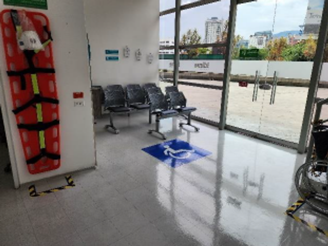 Local en venta en Milla De Oro, Medellín, 274 m² · foto 2 de 13