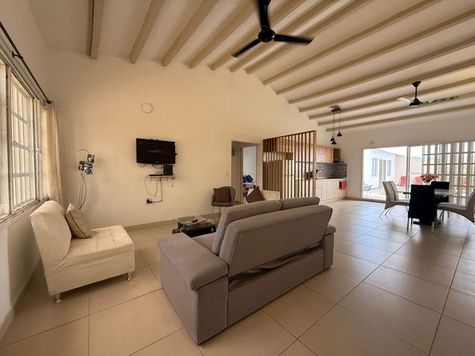 Casa de 3 alcobas en arriendo en Santander, Girardot, 146 m² · foto 2 de 15