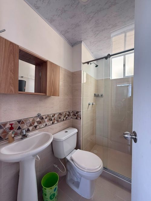 Apartamento de 2 alcobas en arriendo en Las Palmas, Ricaurte, 43 m² · foto 6 de 12