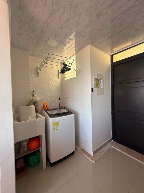 Apartamento de 2 alcobas en arriendo en Las Palmas, Ricaurte, 43 m² · foto 7 de 12