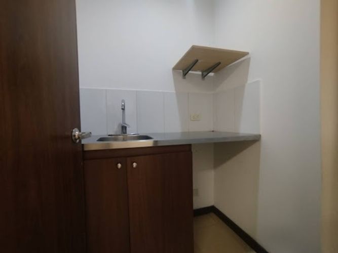 Oficina en arriendo en Villa Carlota, Medellín, 55 m² · foto 4 de 18