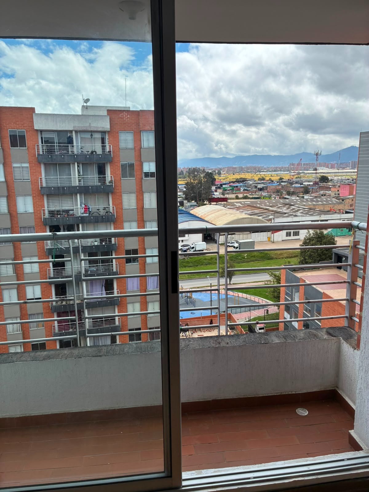 Apartamento de 3 habitaciones en venta en Tintala, Bogotá — imagen 1 de 30